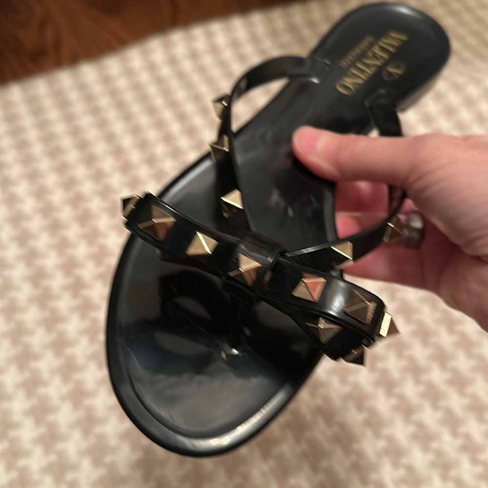 Valentino - Picture 4 of 4
